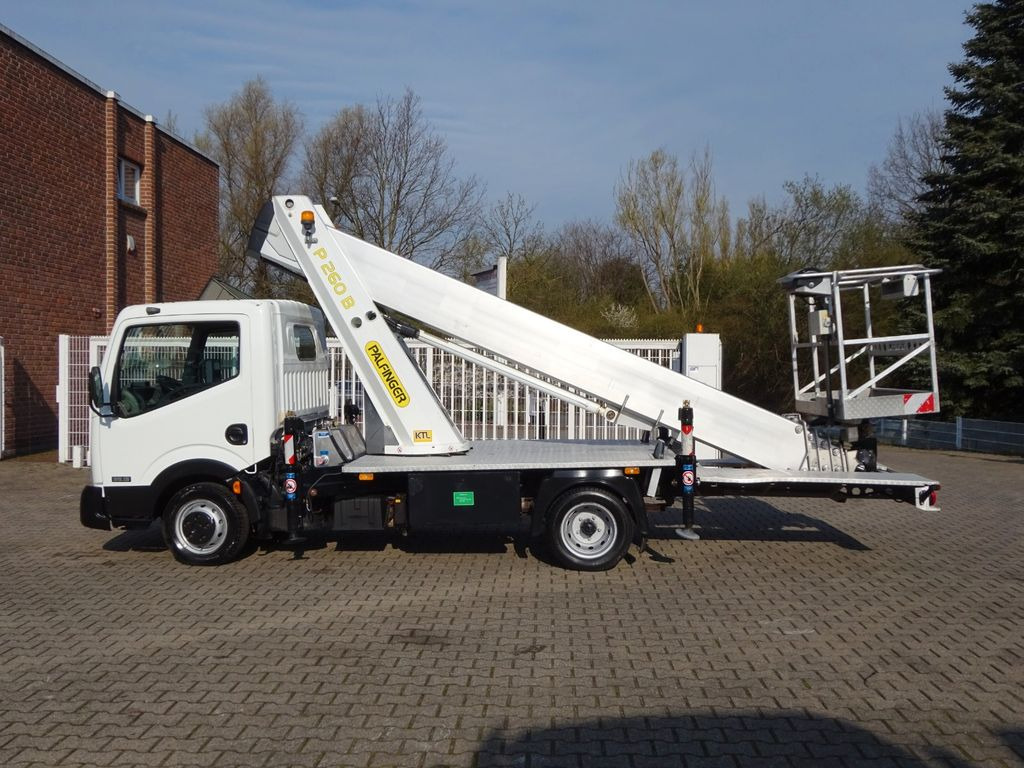 Nissan CABSTAR 35.13 PALFINGER Steiger P260B 26 Meter - Autopacēlājs, Komercauto: foto 1 Nissan CABSTAR 35.13 PALFINGER Steiger P260B 26 Meter - Autopacēlājs, Komercauto: foto 1