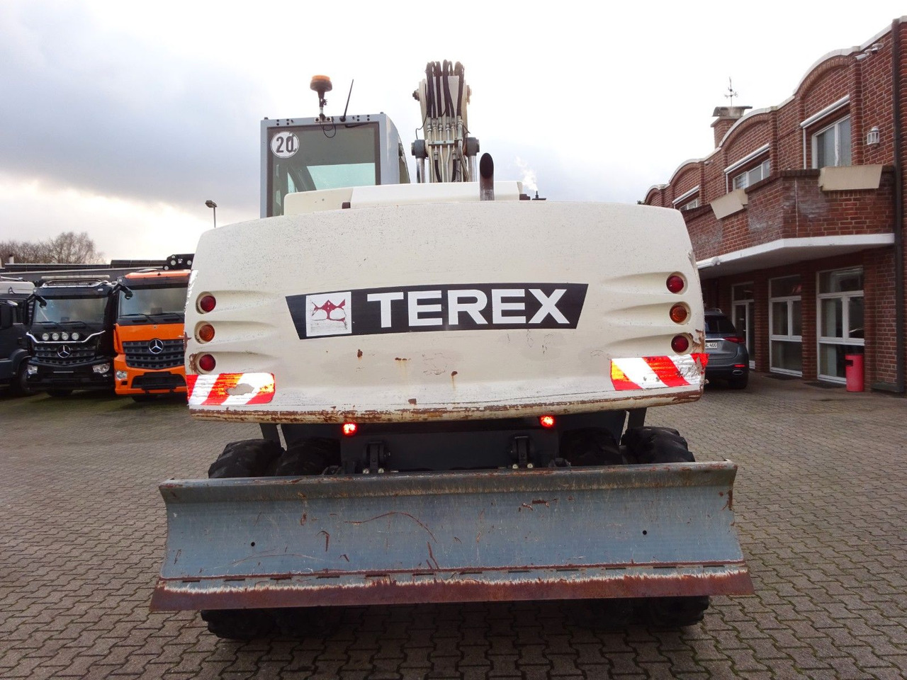 Terex ATLAS TW130 Terex ATLAS TW130 - Riteņu ekskavators: foto 3 Terex ATLAS TW130 Terex ATLAS TW130 - Riteņu ekskavators: foto 3