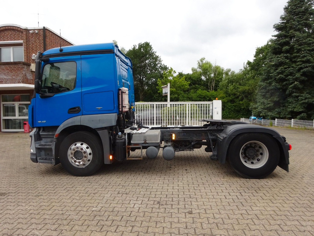 Mercedes-Benz 1840 Actros SZM 4x2 - Vilcējs: foto 3 Mercedes-Benz 1840 Actros SZM 4x2 - Vilcējs: foto 3