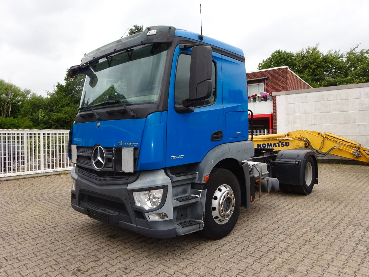 Mercedes-Benz 1840 Actros SZM 4x2 - Vilcējs: foto 2 Mercedes-Benz 1840 Actros SZM 4x2 - Vilcējs: foto 2