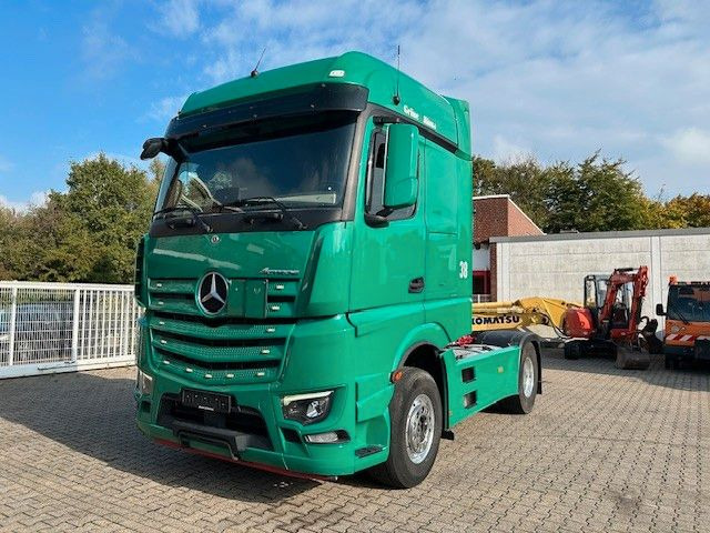 Mercedes-Benz 1851 Actros SZM mit Kipper-Pumpe 4x2 - Vilcējs: foto 1 Mercedes-Benz 1851 Actros SZM mit Kipper-Pumpe 4x2 - Vilcējs: foto 1