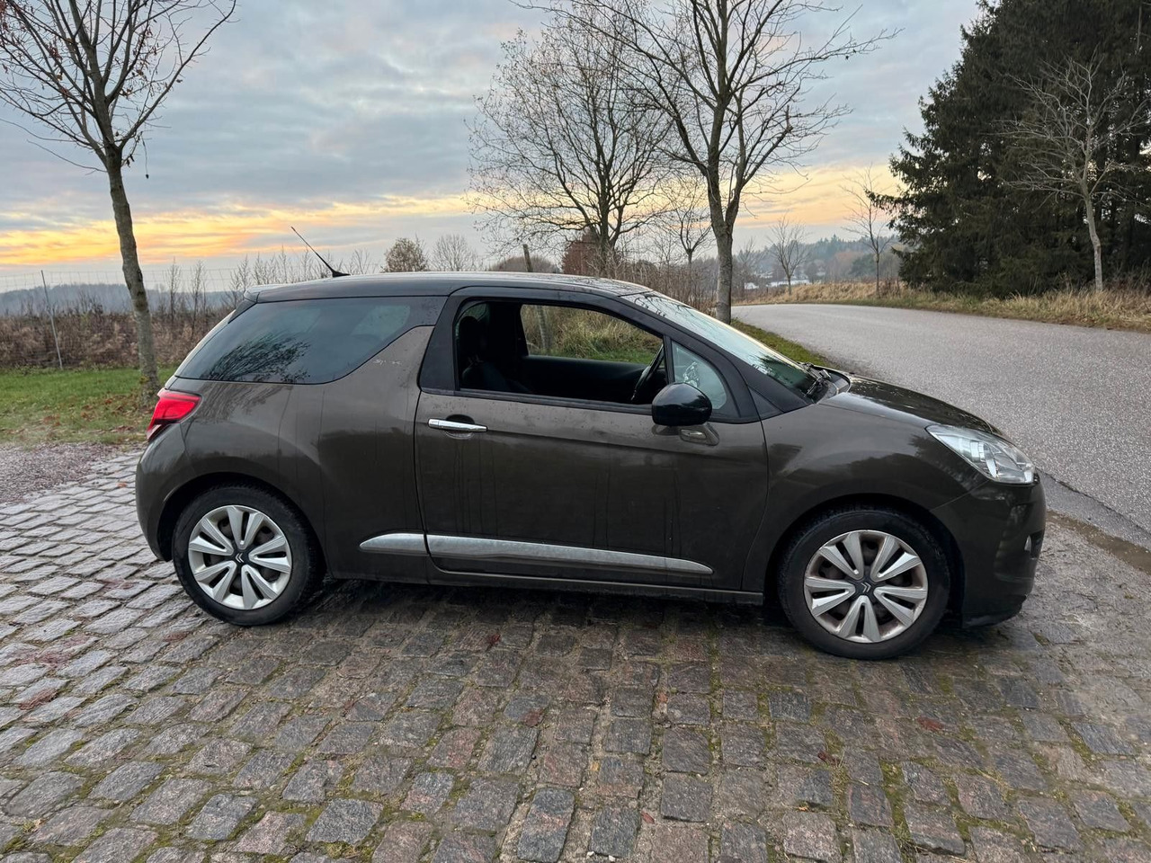 Citroën DS3 Sport - Vieglā automašīna: foto 5 Citroën DS3 Sport - Vieglā automašīna: foto 5