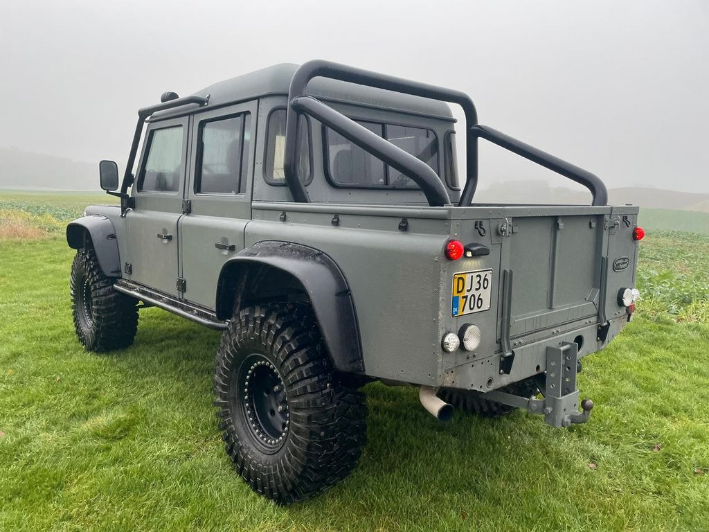 Land Rover Defender 110 2.5 - SUV: foto 3 Land Rover Defender 110 2.5 - SUV: foto 3