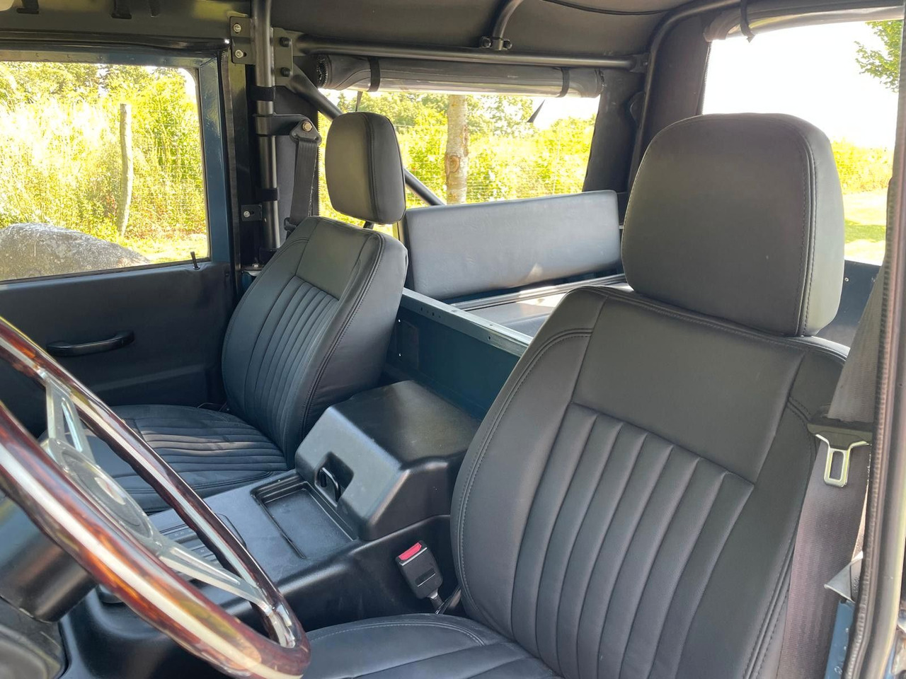 Pikaps Land Rover LR Defender 90 Soft Top V8 Automatic 60000 brutt Land Rover LR Defender 90 SoftTop V8 Automatic: foto 21