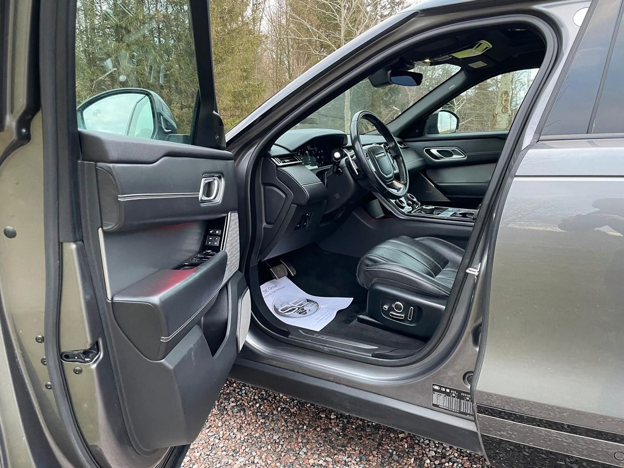 SUV Land Rover Range Rover Velar R-Dynamic 3.0D 4WD Land Rover Range Rover Velar R-Dynamic 3.0D 4WD *RESERVED: foto 11