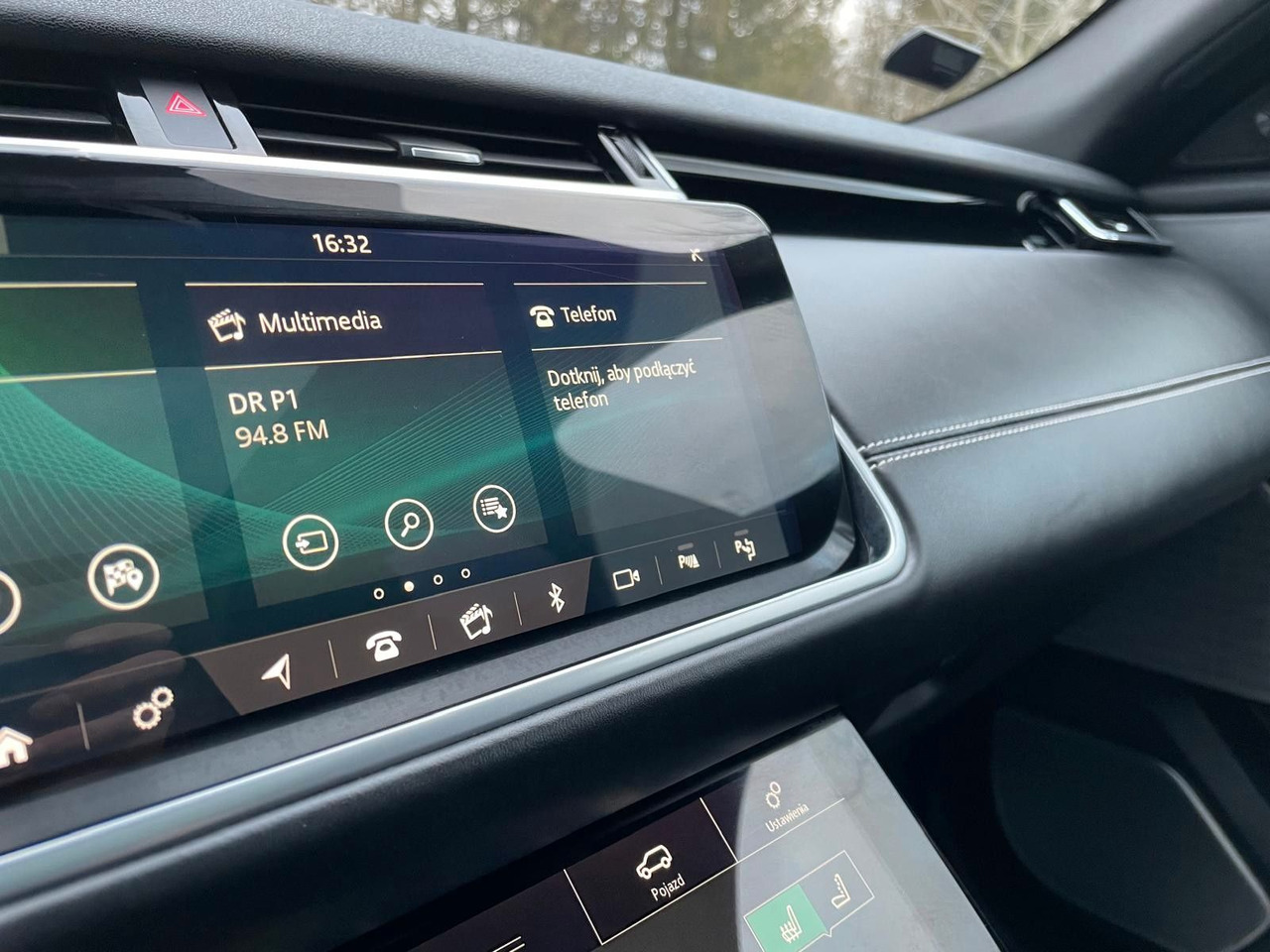 SUV Land Rover Range Rover Velar R-Dynamic 3.0D 4WD Land Rover Range Rover Velar R-Dynamic 3.0D 4WD *RESERVED: foto 17