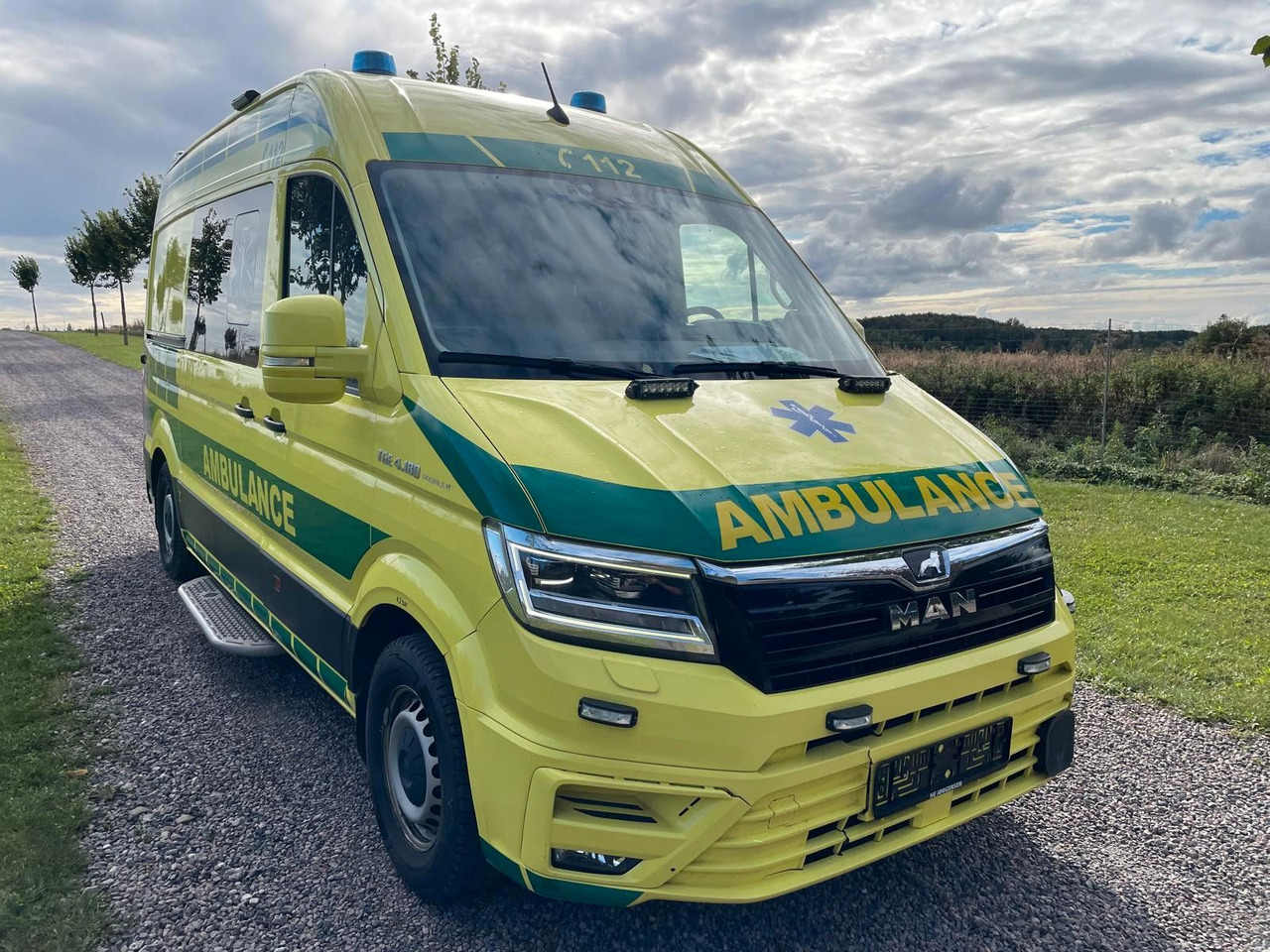 Ātrās palīdzības mašīna MAN TGE 4.180 Ambulance * 29 400 € netto *RESERVED: foto 7