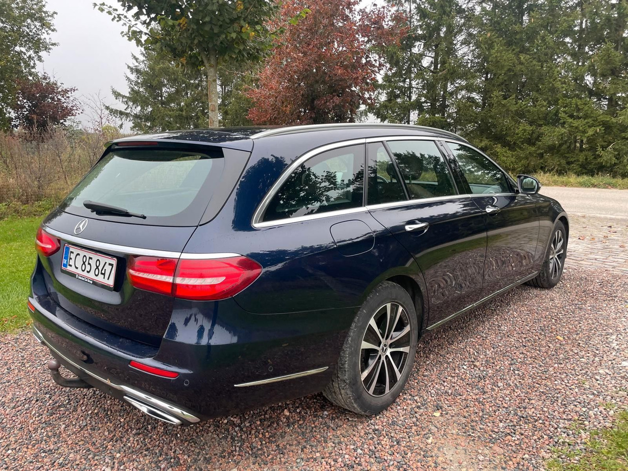 Mercedes-Benz E 220 T-Modell E 220 d *4Matic* - Universālis: foto 4 Mercedes-Benz E 220 T-Modell E 220 d *4Matic* - Universālis: foto 4