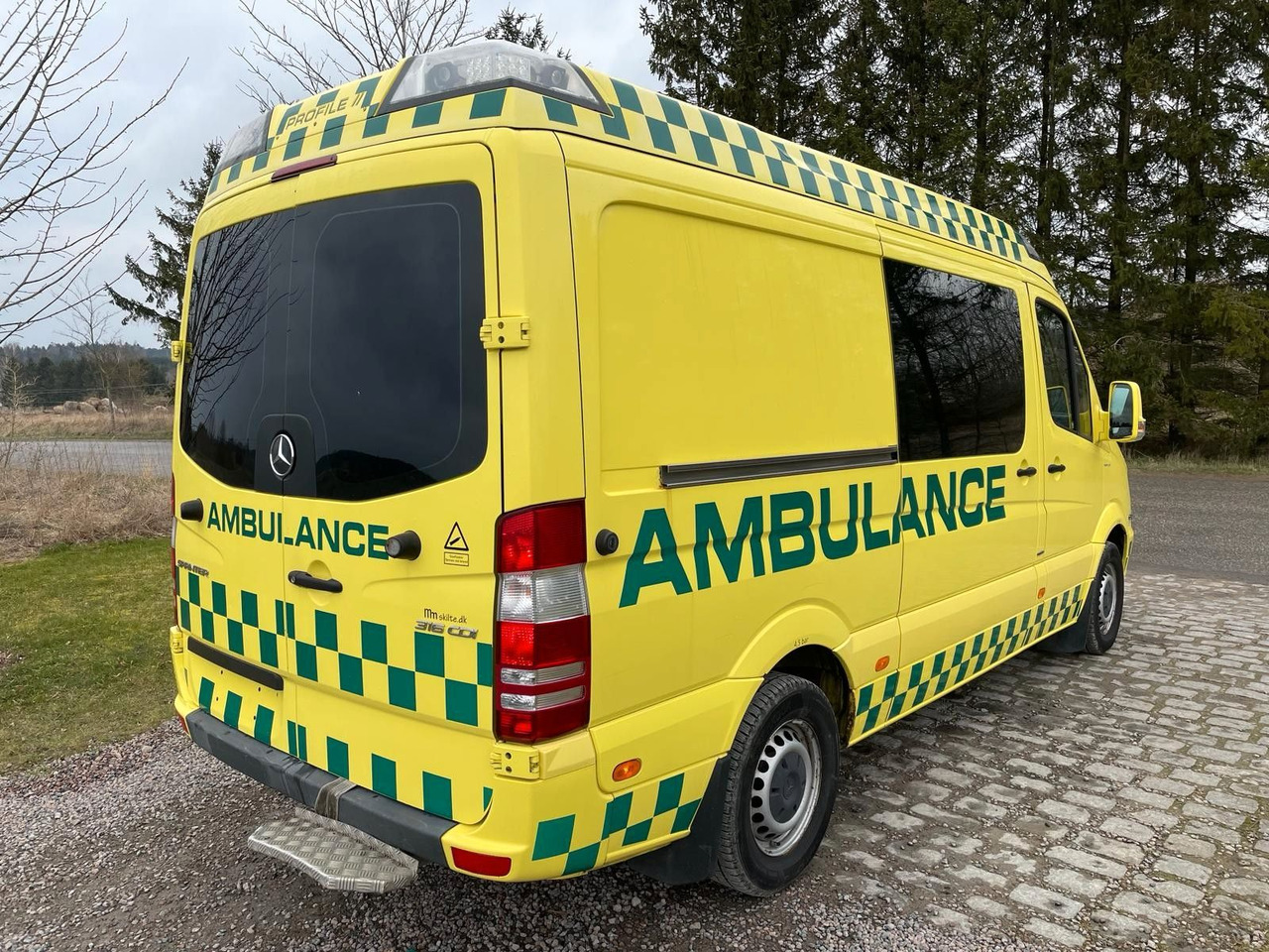 Mercedes-Benz Sprinter 316 CDI Aut *14 000 € netto - Ātrās palīdzības mašīna: foto 5 Mercedes-Benz Sprinter 316 CDI Aut *14 000 € netto - Ātrās palīdzības mašīna: foto 5