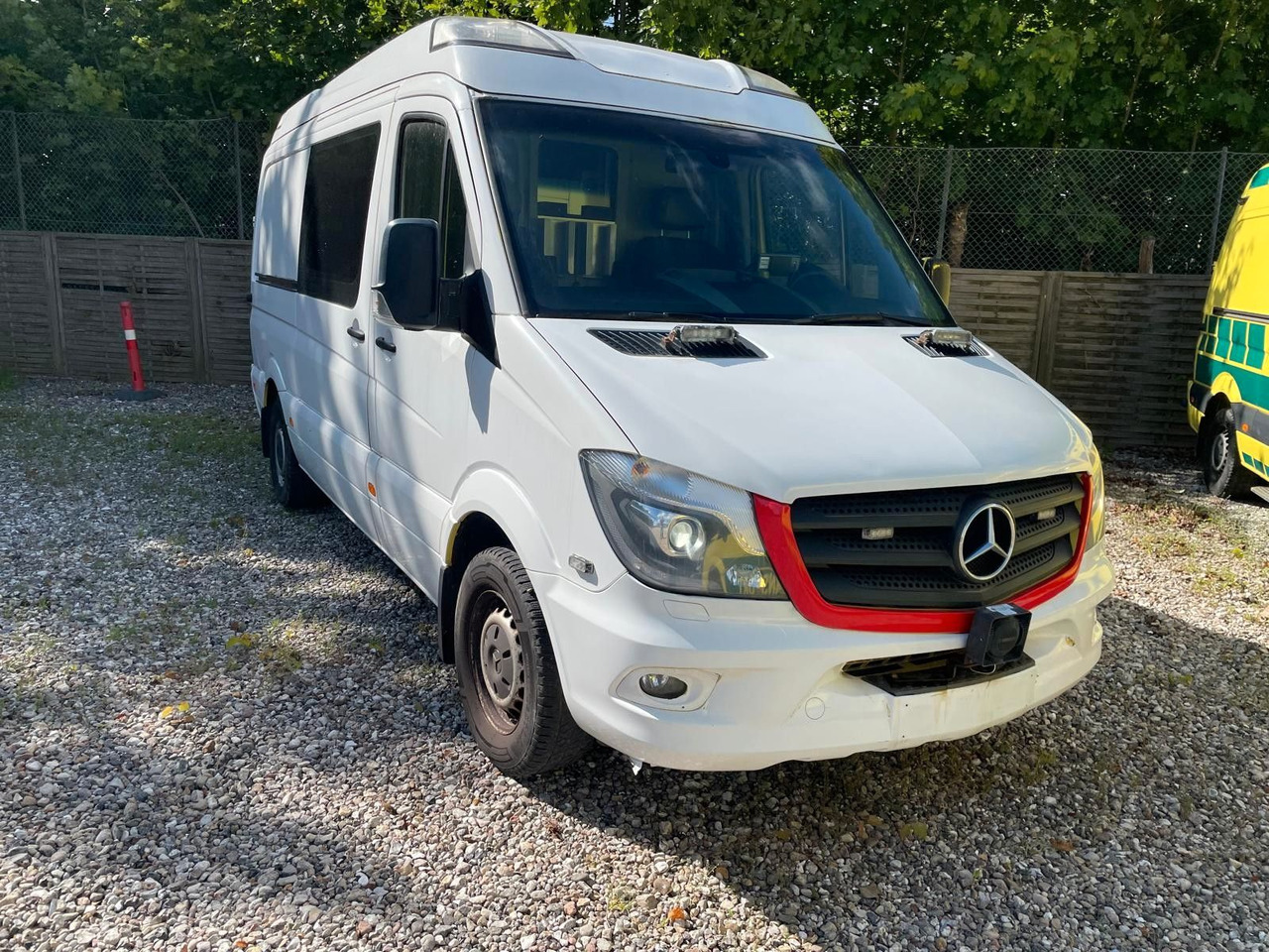 Ātrās palīdzības mašīna Mercedes-Benz Sprinter II Kasten 316 CDI Aut *Ambulance: foto 6