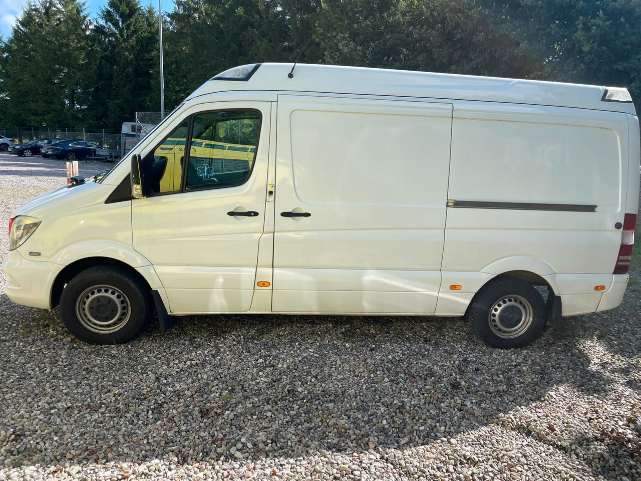 Mercedes-Benz Sprinter II Kasten 316 CDI Aut *Ambulance - Ātrās palīdzības mašīna: foto 2 Mercedes-Benz Sprinter II Kasten 316 CDI Aut *Ambulance - Ātrās palīdzības mašīna: foto 2