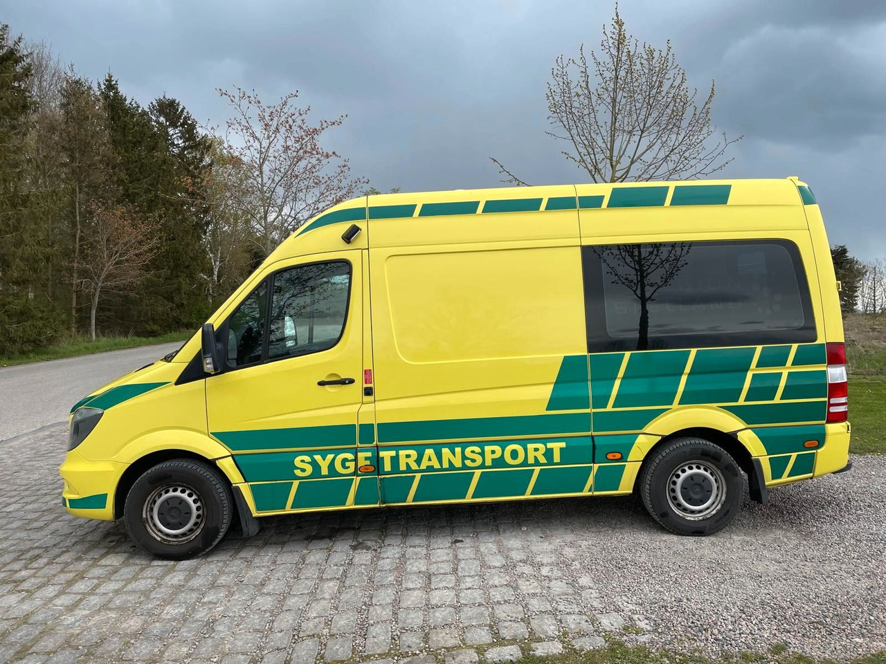 Mercedes-Benz Sprinter II kasten 316 CDI Aut - Ātrās palīdzības mašīna: foto 2 Mercedes-Benz Sprinter II kasten 316 CDI Aut - Ātrās palīdzības mašīna: foto 2
