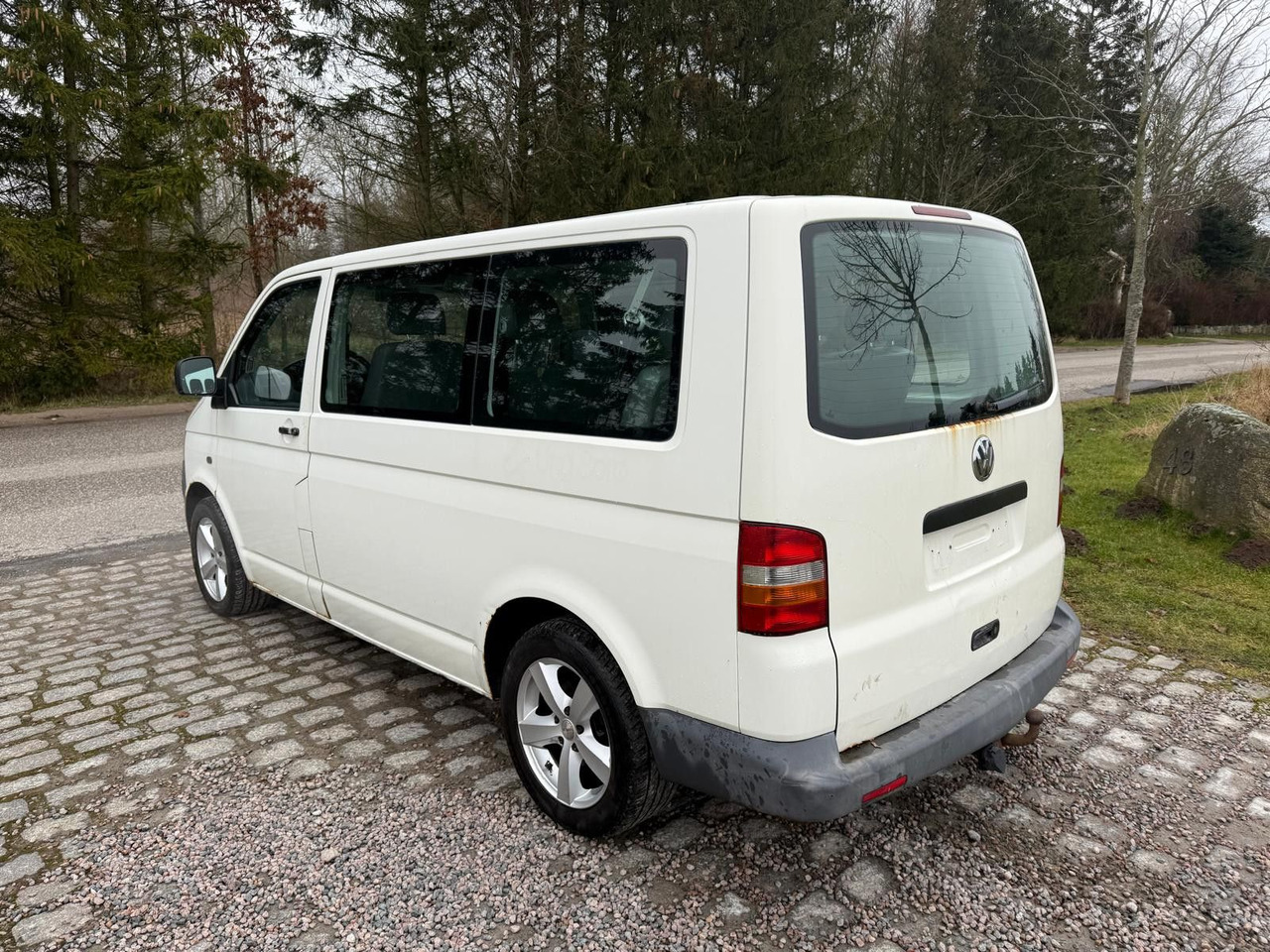 Volkswagen T5 Transporter 1.9 TDI *9 Sitze *RESERVED RO - Pasažieru furgons: foto 3 Volkswagen T5 Transporter 1.9 TDI *9 Sitze *RESERVED RO - Pasažieru furgons: foto 3