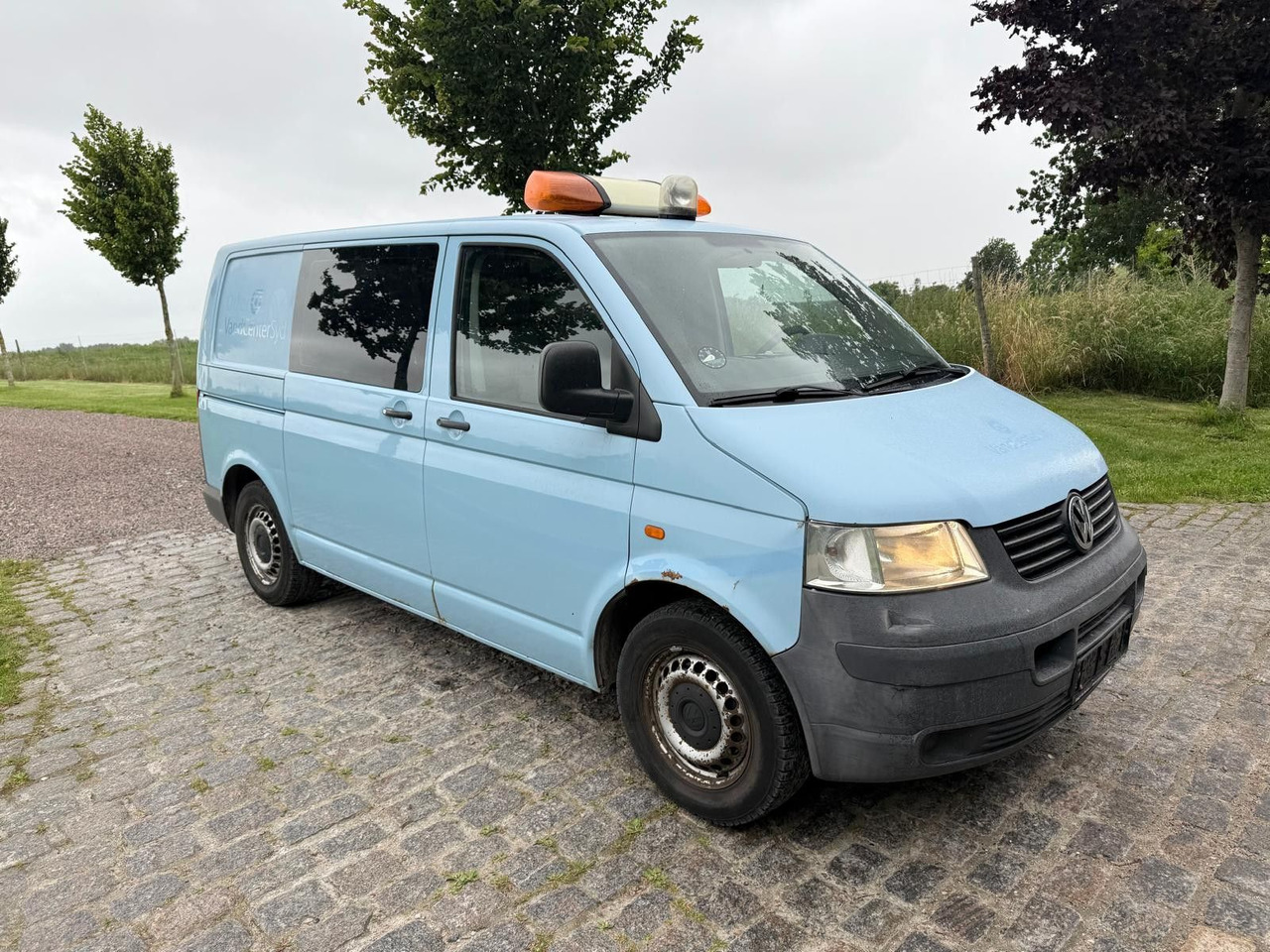 Volkswagen T5 Transporter 2.5 TDI 4Motion *Klima *4x4 - Mazs furgons: foto 1 Volkswagen T5 Transporter 2.5 TDI 4Motion *Klima *4x4 - Mazs furgons: foto 1