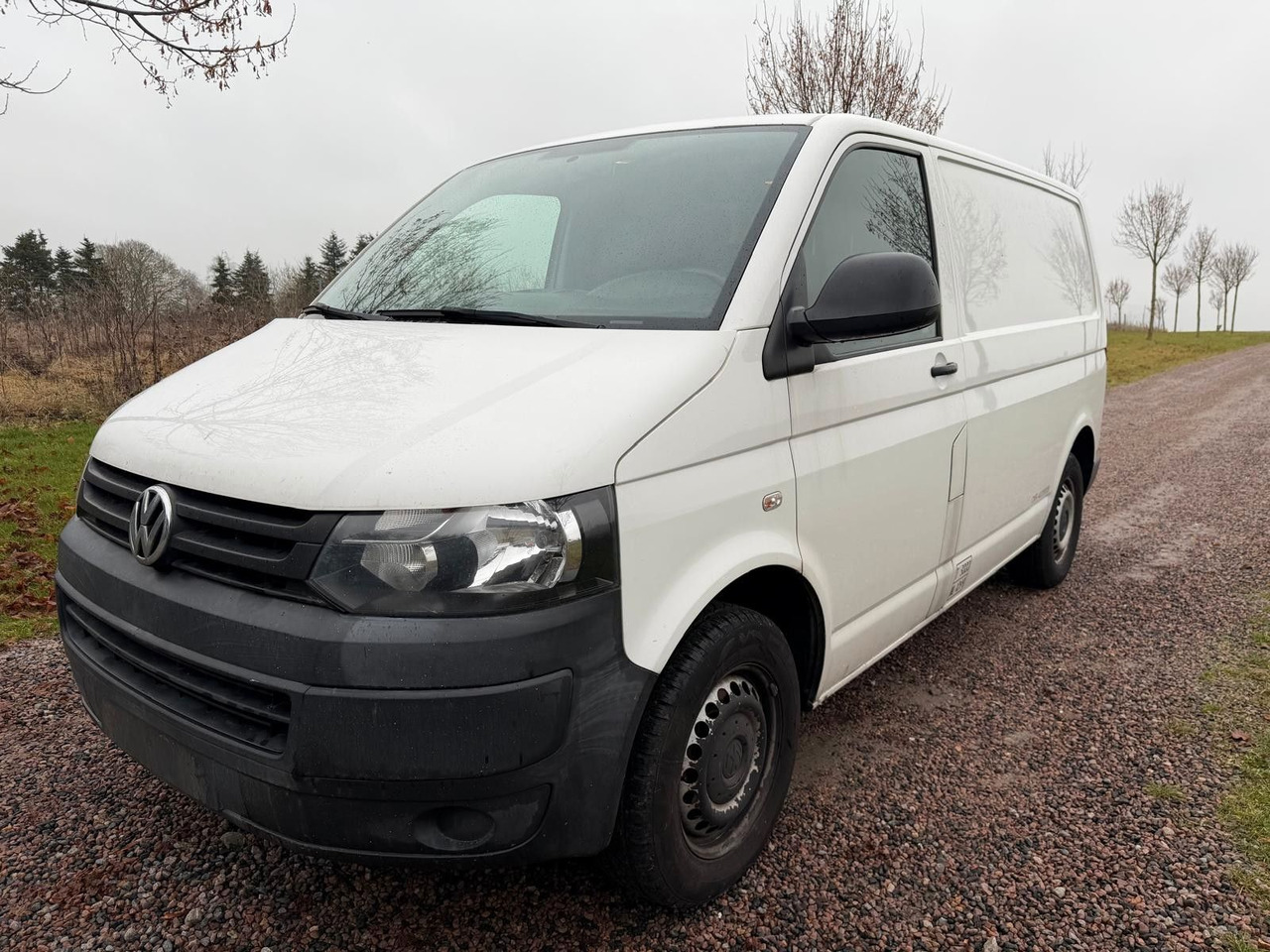 Volkswagen T5 Transporter Kasten-Kombi Kasten - Mazs furgons: foto 1 Volkswagen T5 Transporter Kasten-Kombi Kasten - Mazs furgons: foto 1