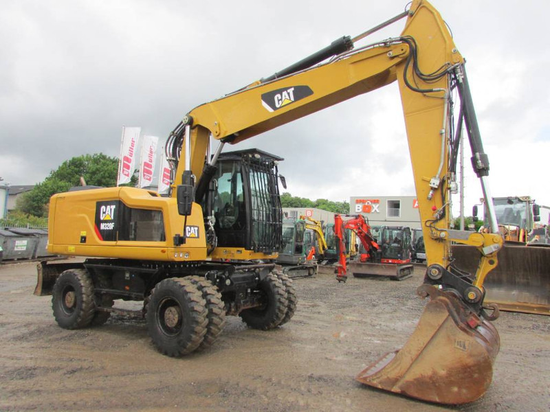 Cat M 320 F Mobilbagger 69.500 EUR / AC - Riteņu ekskavators: foto 3 Cat M 320 F Mobilbagger 69.500 EUR / AC - Riteņu ekskavators: foto 3