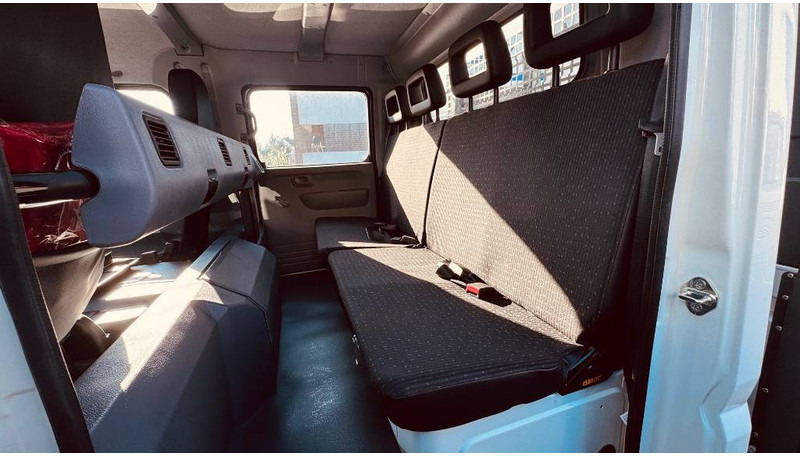 FUSO Canter 3C 15 Doppelkabine Pritsche - Bortu kravas automašīna/ Platforma: foto 5 FUSO Canter 3C 15 Doppelkabine Pritsche - Bortu kravas automašīna/ Platforma: foto 5