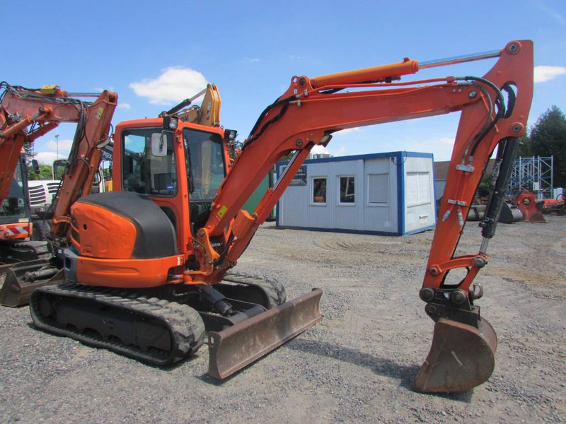 Kubota U 55-4 HI Minibagger 26.000 EUR - Mini-ekskavators: foto 3 Kubota U 55-4 HI Minibagger 26.000 EUR - Mini-ekskavators: foto 3