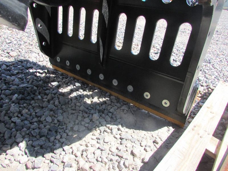 MB CRUSHER G 1000 S4 Sortiergreifer 14.000 EUR - Greiferi - Celtniecības tehnika: foto 4 MB CRUSHER G 1000 S4 Sortiergreifer 14.000 EUR - Greiferi - Celtniecības tehnika: foto 4