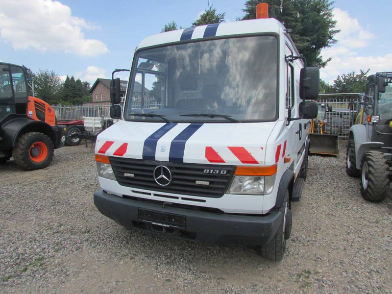 Mercedes-Benz 813 D Vario Kastenwagen - Kravas automašīna ar slēgto virsbūvi: foto 1 Mercedes-Benz 813 D Vario Kastenwagen - Kravas automašīna ar slēgto virsbūvi: foto 1