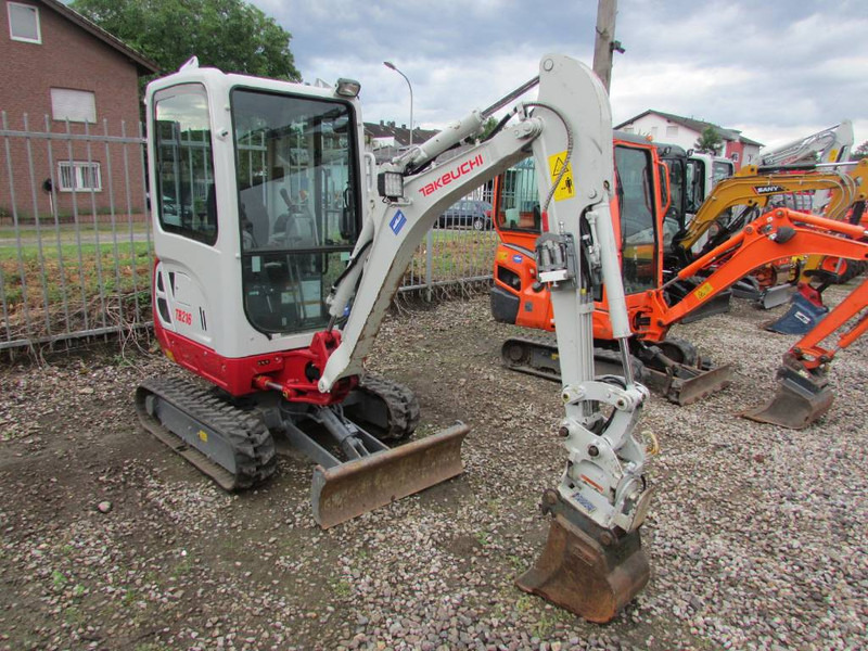Takeuchi TB 216 V4 Minibagger 24.500 EUR - Mini-ekskavators: foto 2 Takeuchi TB 216 V4 Minibagger 24.500 EUR - Mini-ekskavators: foto 2