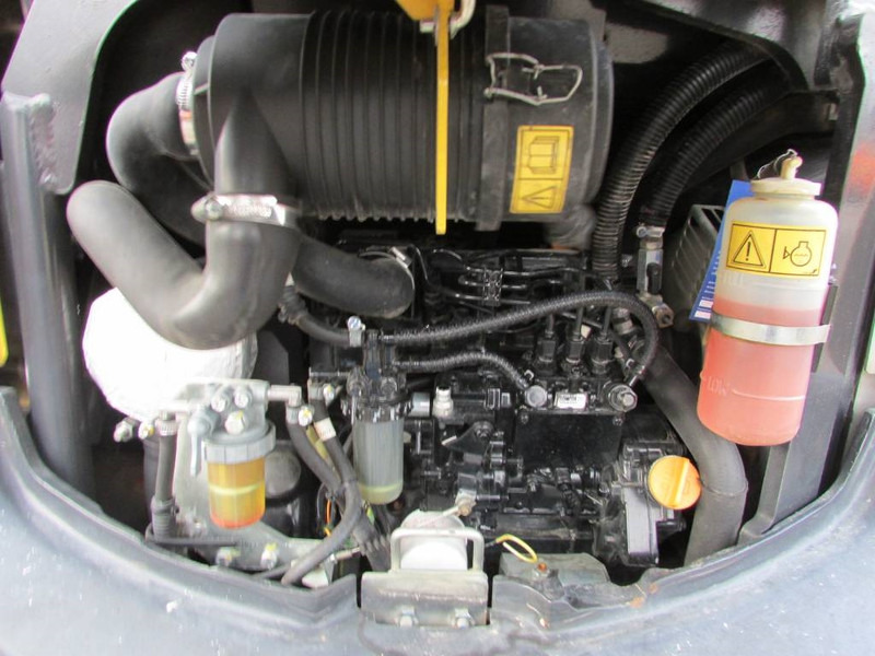 Yanmar Vio 25-4 Minibagger 19.500 EUR - Mini-ekskavators: foto 5 Yanmar Vio 25-4 Minibagger 19.500 EUR - Mini-ekskavators: foto 5