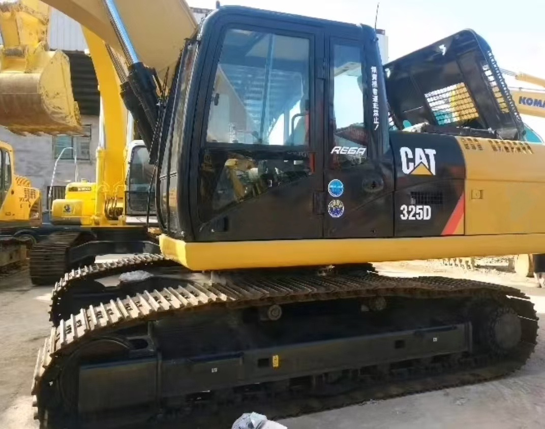 CATERPILLAR 325 D - Kāpurķēžu ekskavators: foto 2 CATERPILLAR 325 D - Kāpurķēžu ekskavators: foto 2
