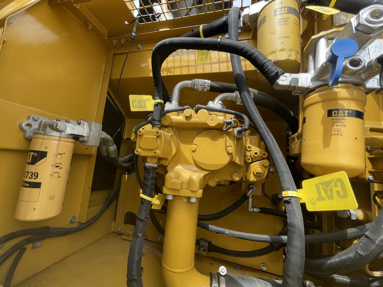 CATERPILLAR 329D2 - Kāpurķēžu ekskavators: foto 5 CATERPILLAR 329D2 - Kāpurķēžu ekskavators: foto 5