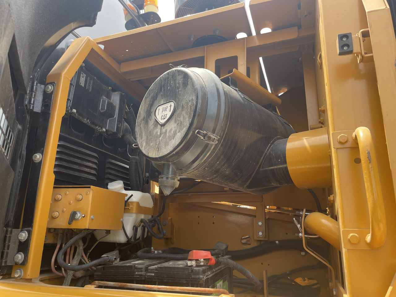 CATERPILLAR 330D2 - Kāpurķēžu ekskavators: foto 5 CATERPILLAR 330D2 - Kāpurķēžu ekskavators: foto 5