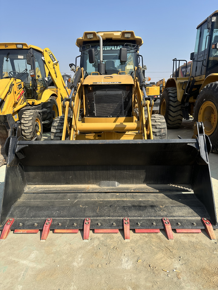 Ekskavators-iekrāvējs CATERPILLAR 420F: foto 6