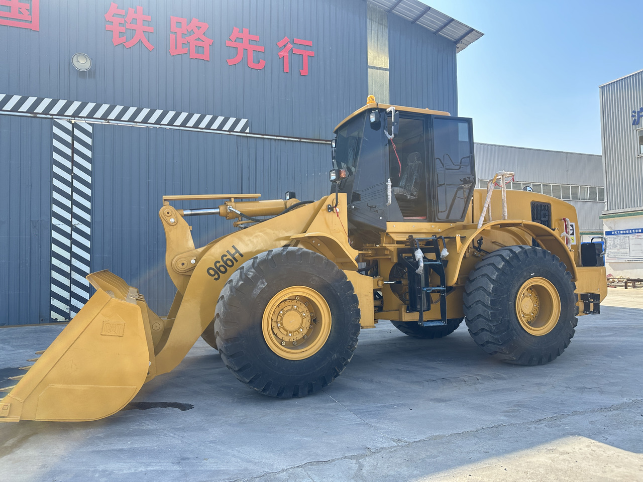 CATERPILLAR 966H - Riteņu iekrāvējs: foto 1 CATERPILLAR 966H - Riteņu iekrāvējs: foto 1