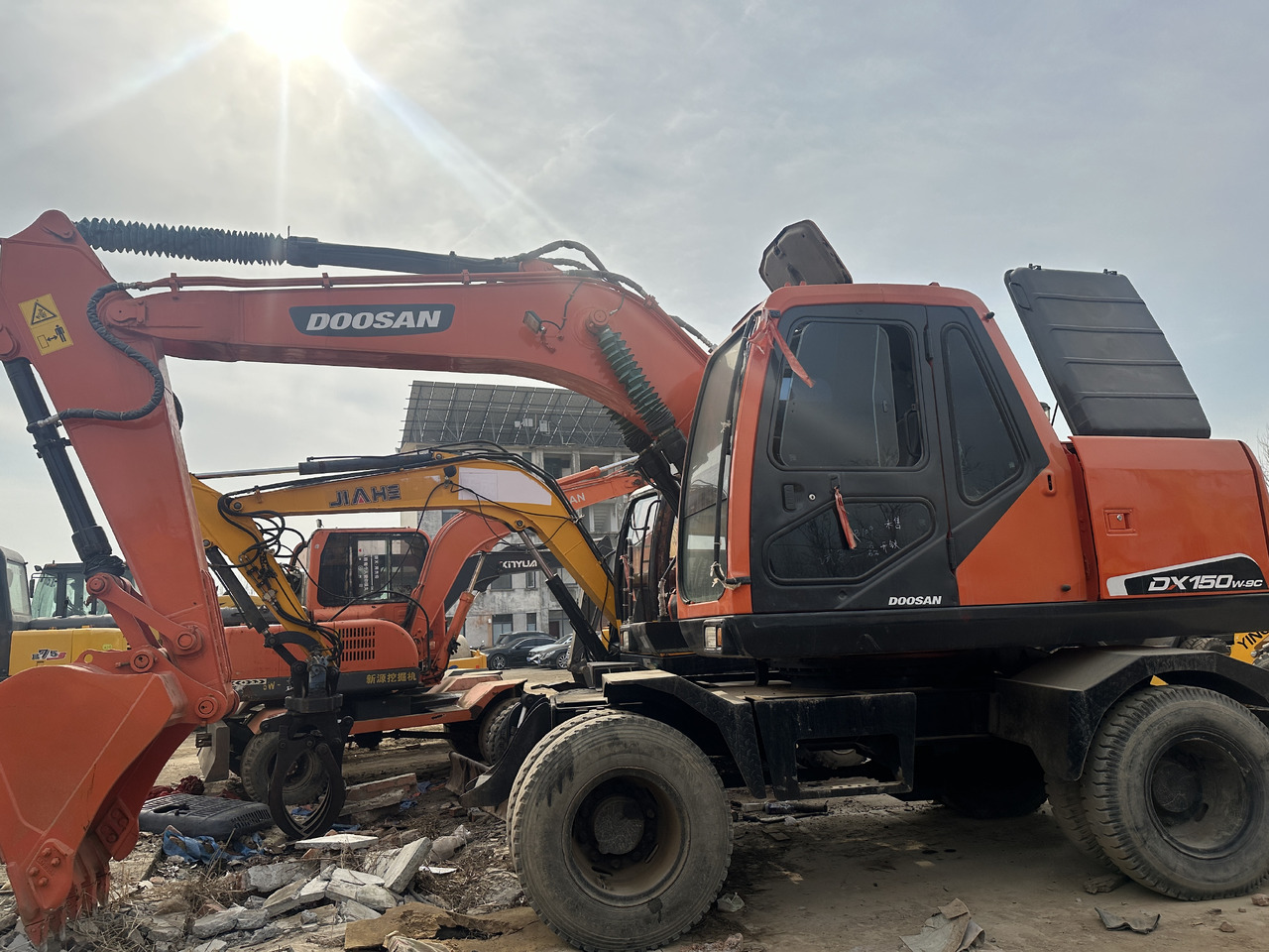 DOOSAN 150W - Riteņu ekskavators: foto 1 DOOSAN 150W - Riteņu ekskavators: foto 1