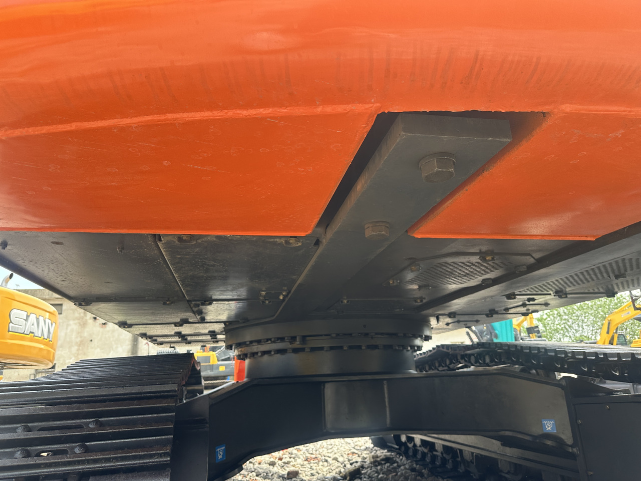 HITACHI ZX350H - Kāpurķēžu ekskavators: foto 3 HITACHI ZX350H - Kāpurķēžu ekskavators: foto 3