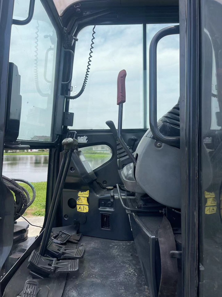 Mini-ekskavators HITACHI ZX50U-2: foto 9 Mini-ekskavators HITACHI ZX50U-2: foto 9