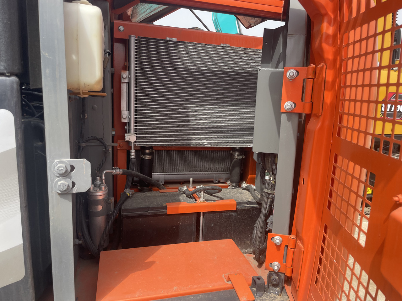 Hitachi ZX 70 - Kāpurķēžu ekskavators: foto 5 Hitachi ZX 70 - Kāpurķēžu ekskavators: foto 5
