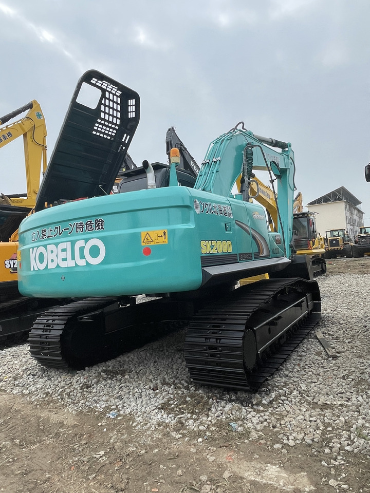 KOBELCO SK200-8 - Kāpurķēžu ekskavators: foto 4 KOBELCO SK200-8 - Kāpurķēžu ekskavators: foto 4