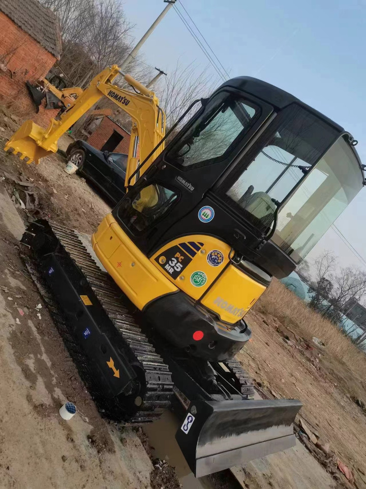 KOMATSU PC 35 MR - Mini-ekskavators: foto 2 KOMATSU PC 35 MR - Mini-ekskavators: foto 2