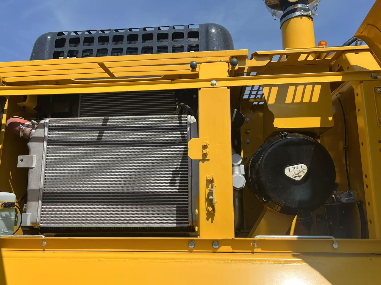 KOMATSU PC300-7 - Kāpurķēžu ekskavators: foto 4 KOMATSU PC300-7 - Kāpurķēžu ekskavators: foto 4