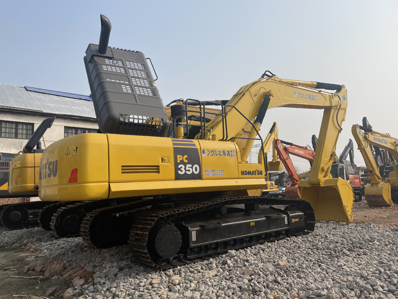 KOMATSU PC350-8 - Kāpurķēžu ekskavators: foto 1 KOMATSU PC350-8 - Kāpurķēžu ekskavators: foto 1