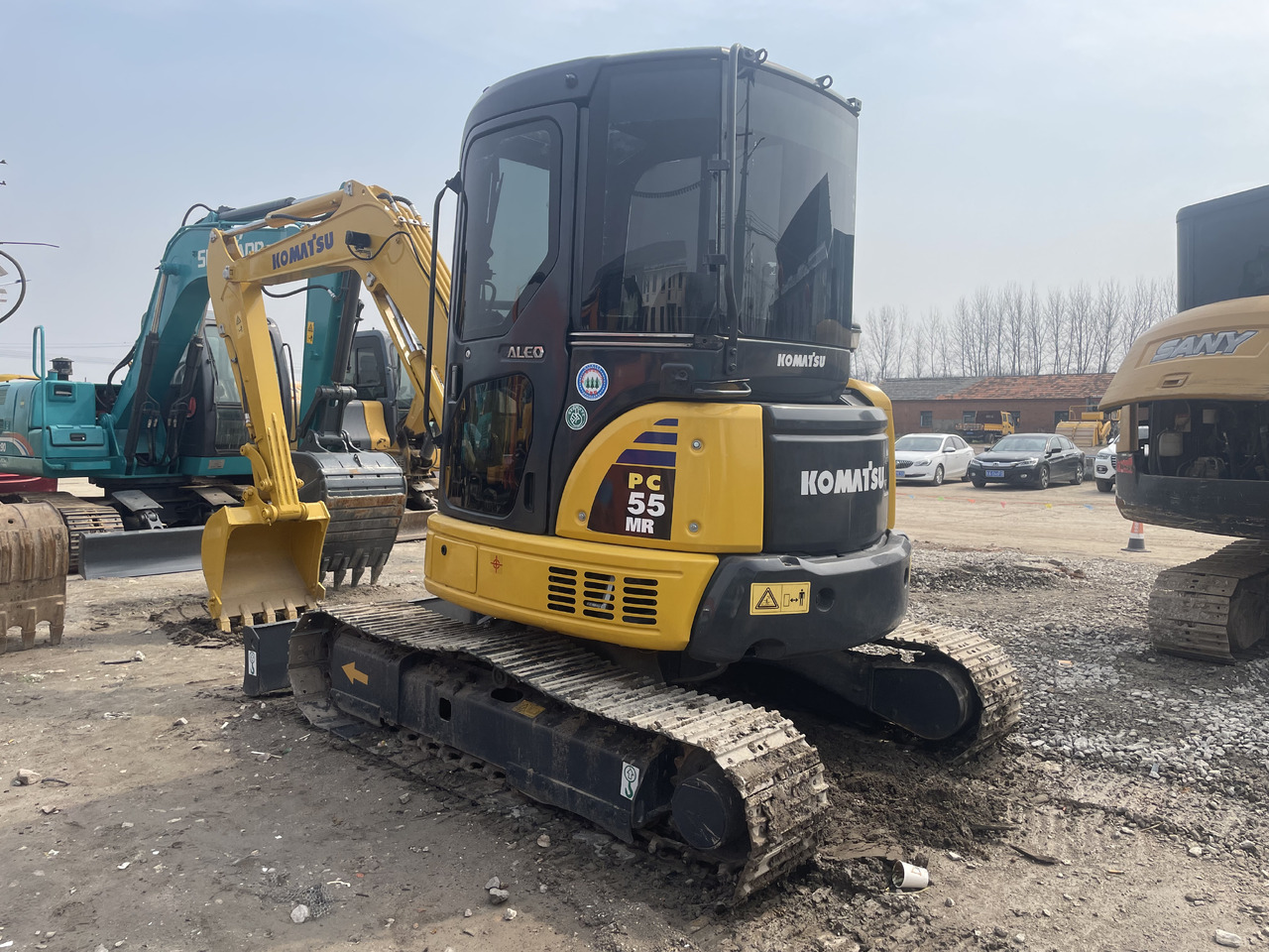 KOMATSU PC55MR - Kāpurķēžu ekskavators: foto 1 KOMATSU PC55MR - Kāpurķēžu ekskavators: foto 1
