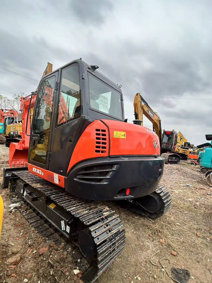 KUBOTA KX 183-3 - Mini-ekskavators: foto 4 KUBOTA KX 183-3 - Mini-ekskavators: foto 4