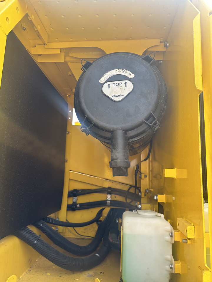 Komatsu PC 240 LC-8 - Kāpurķēžu ekskavators: foto 5 Komatsu PC 240 LC-8 - Kāpurķēžu ekskavators: foto 5