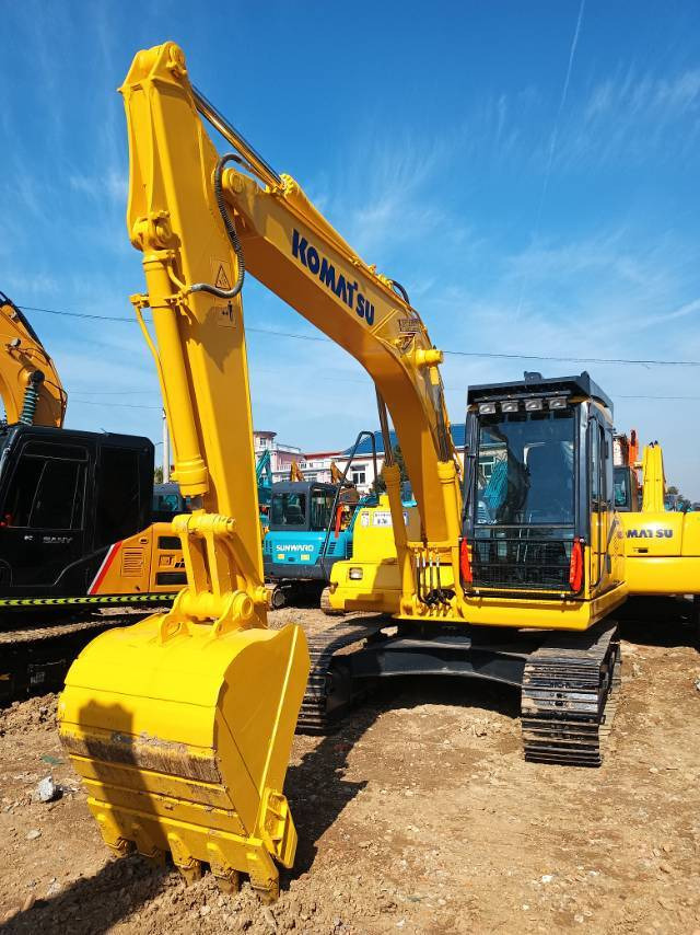 Komatsu PC110 - Kāpurķēžu ekskavators: foto 3 Komatsu PC110 - Kāpurķēžu ekskavators: foto 3