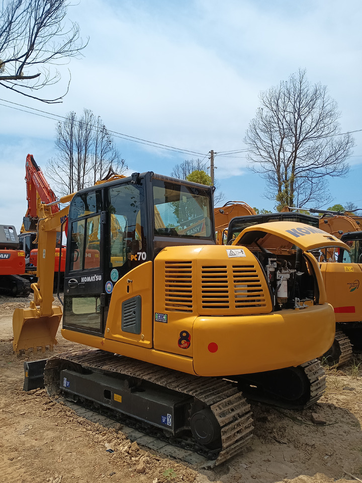 Komatsu PC70 - Kāpurķēžu ekskavators: foto 2 Komatsu PC70 - Kāpurķēžu ekskavators: foto 2
