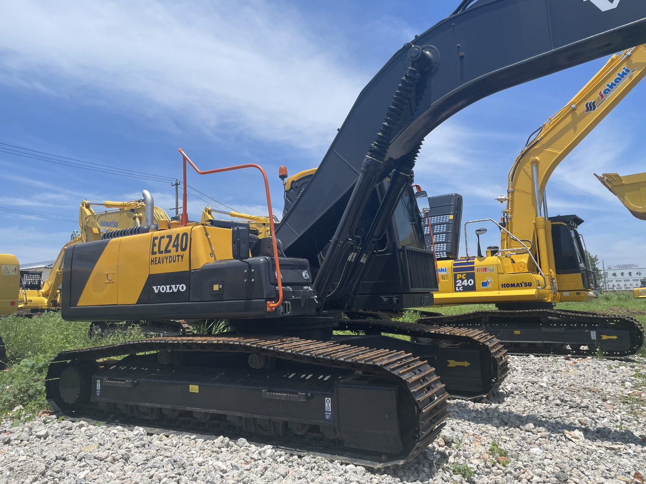 VOLVO EC240 - Kāpurķēžu ekskavators: foto 3 VOLVO EC240 - Kāpurķēžu ekskavators: foto 3