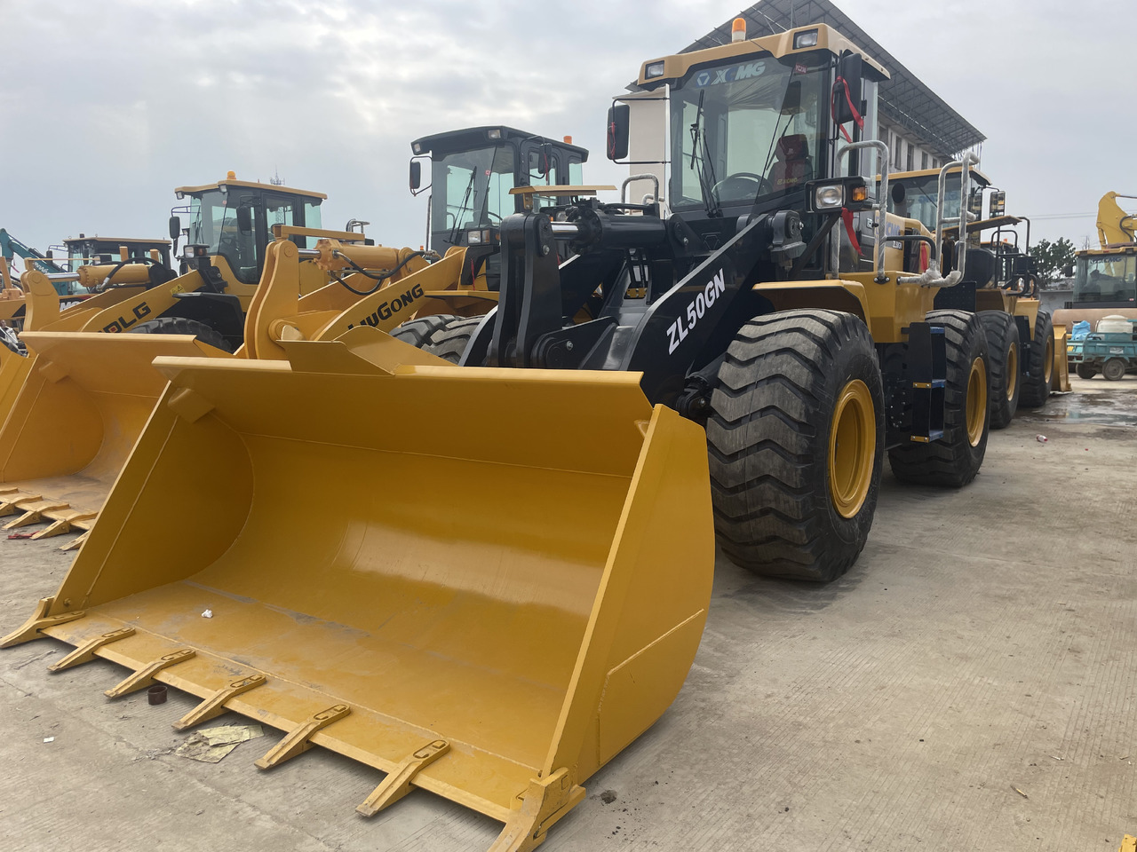XCMG ZL50GN - Riteņu iekrāvējs: foto 4 XCMG ZL50GN - Riteņu iekrāvējs: foto 4