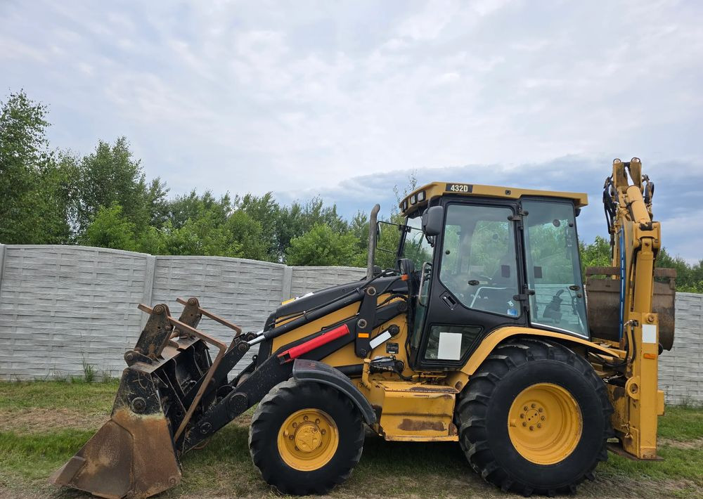 Caterpillar - Ekskavators-iekrāvējs: foto 4 Caterpillar - Ekskavators-iekrāvējs: foto 4