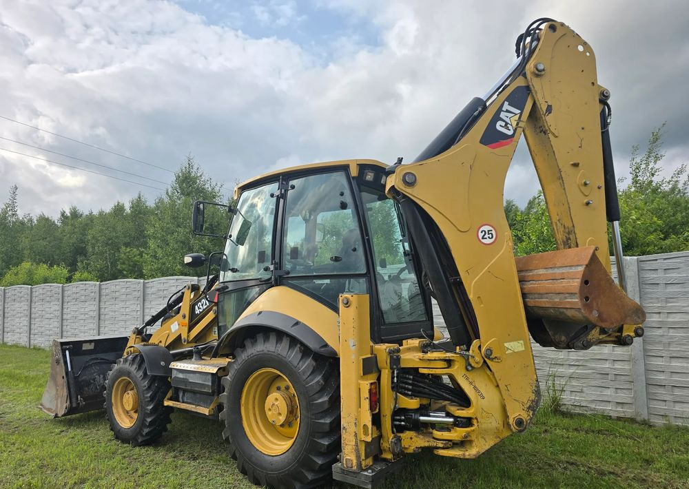 Caterpillar - Ekskavators-iekrāvējs: foto 5 Caterpillar - Ekskavators-iekrāvējs: foto 5