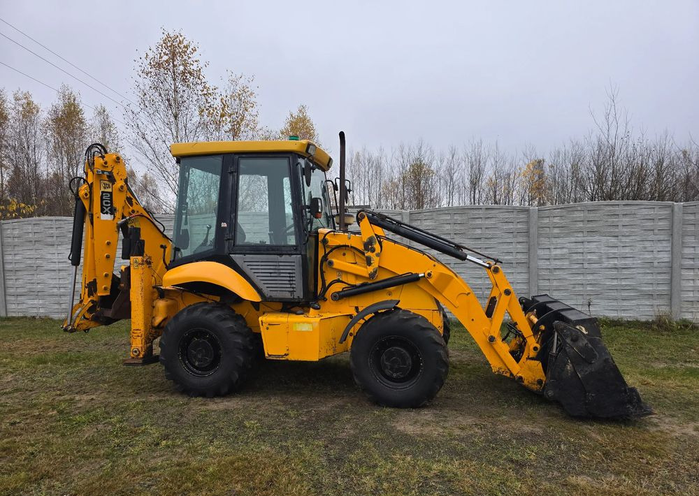 JCB - Ekskavators-iekrāvējs: foto 4 JCB - Ekskavators-iekrāvējs: foto 4