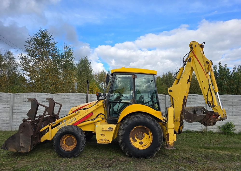 New Holland - Ekskavators-iekrāvējs: foto 5 New Holland - Ekskavators-iekrāvējs: foto 5